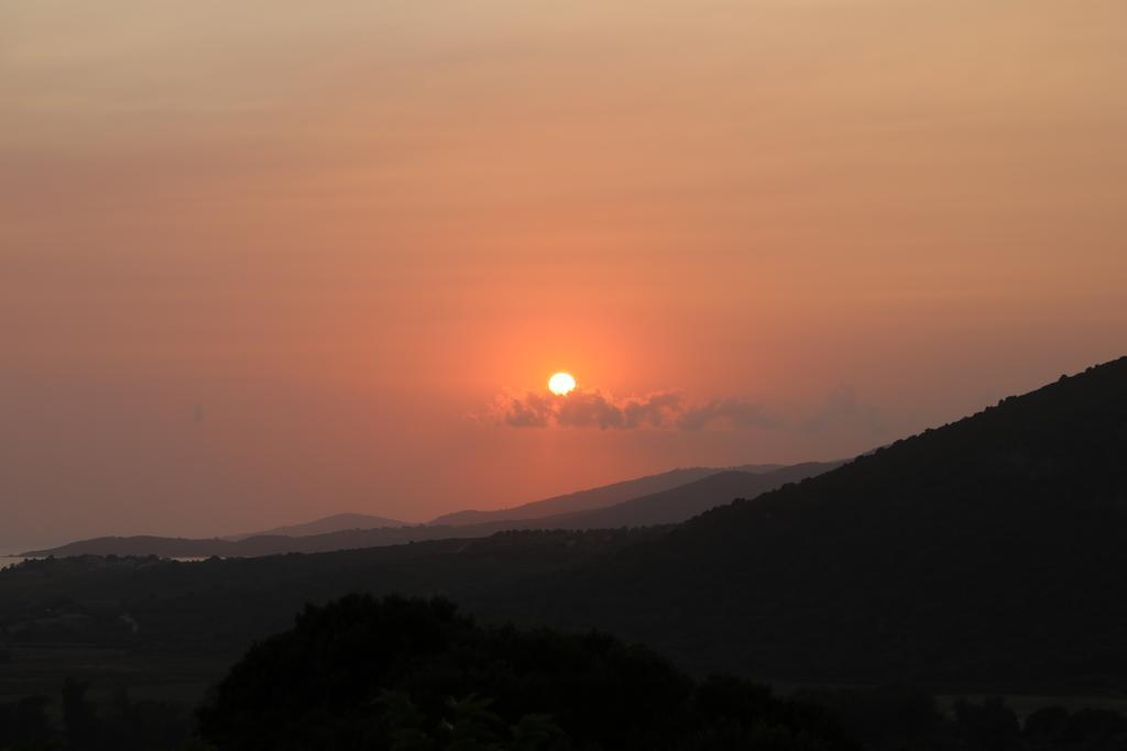 Camping Les Couchants Casaglione Bagian luar foto